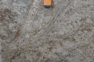 Sienna-Bord-Granite-Slab